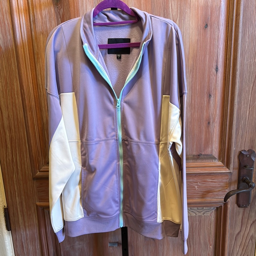 NWOT SPIRIT JERSEY Lavender and White Zip-Up Jacket